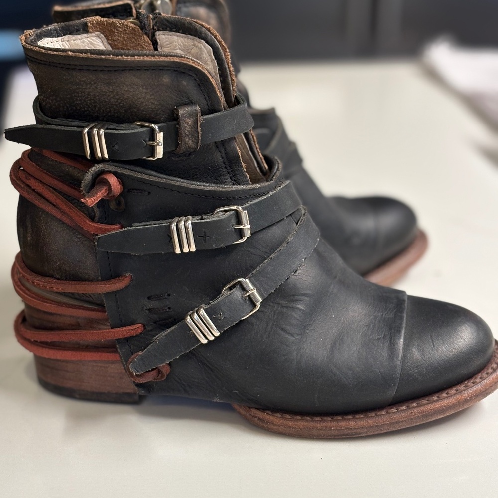 Freebird Crue Ankle Boots - Size 5